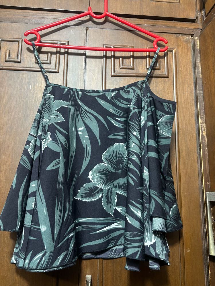 Floral Print Cold Shoulder Top