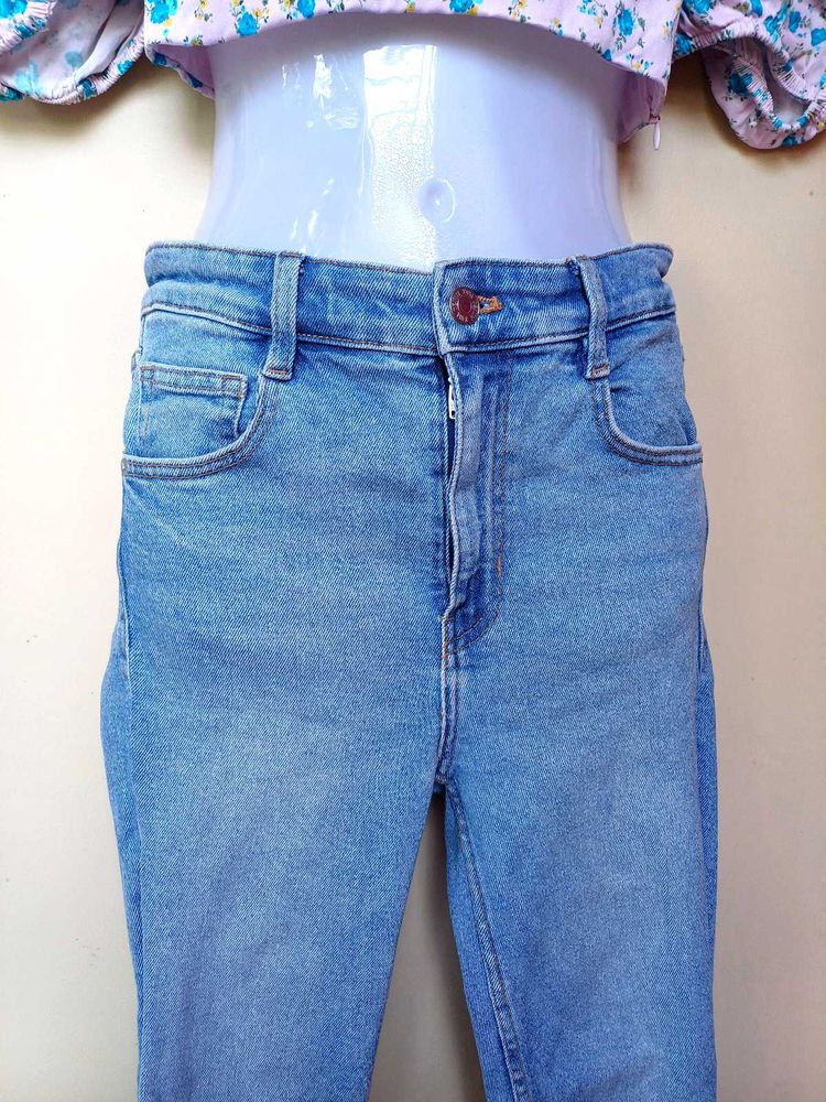 ZARA Light Wash blue Jeans solid 💙