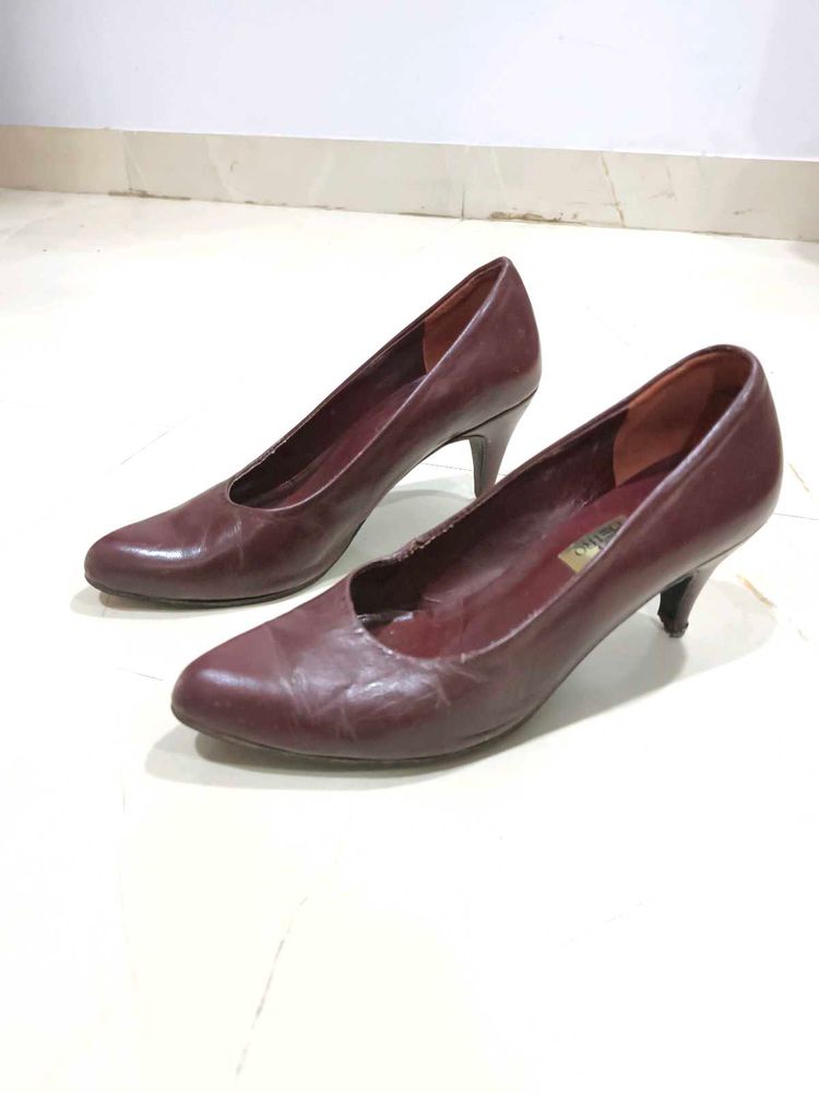 Classic Burgundy Kitten Heels