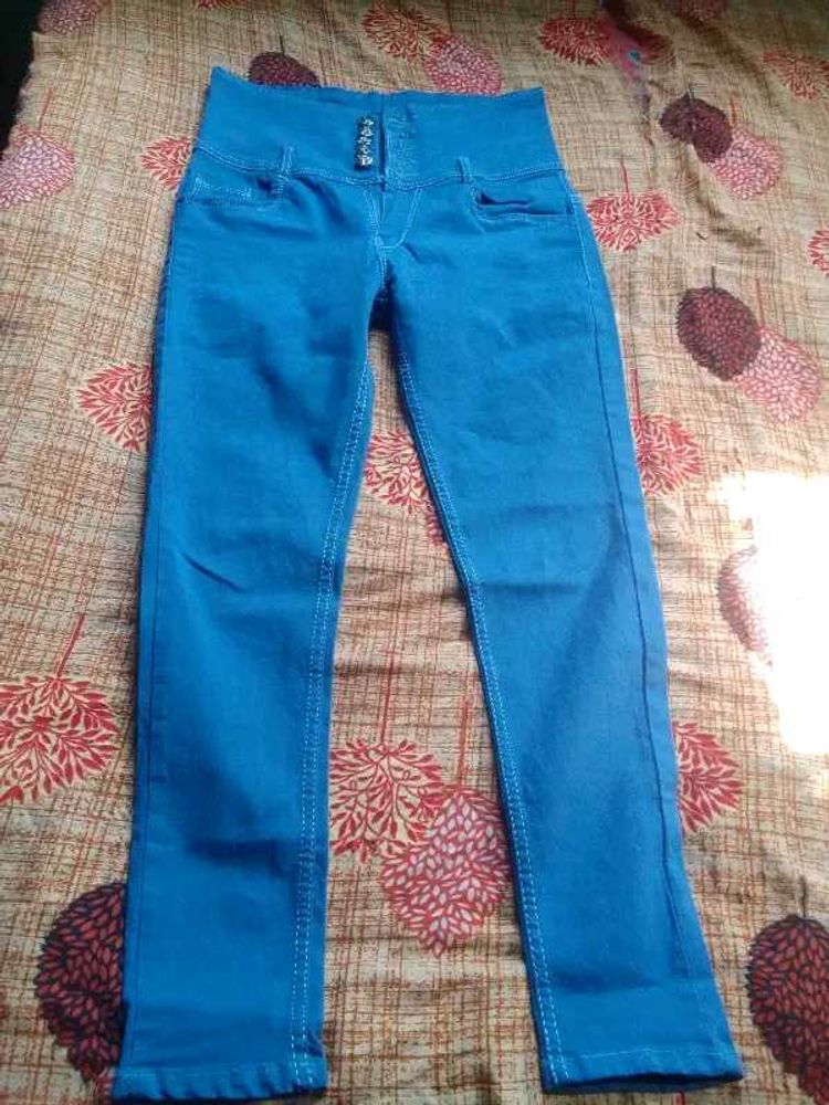 Stylish High-Waisted Jeans combo blue and bl