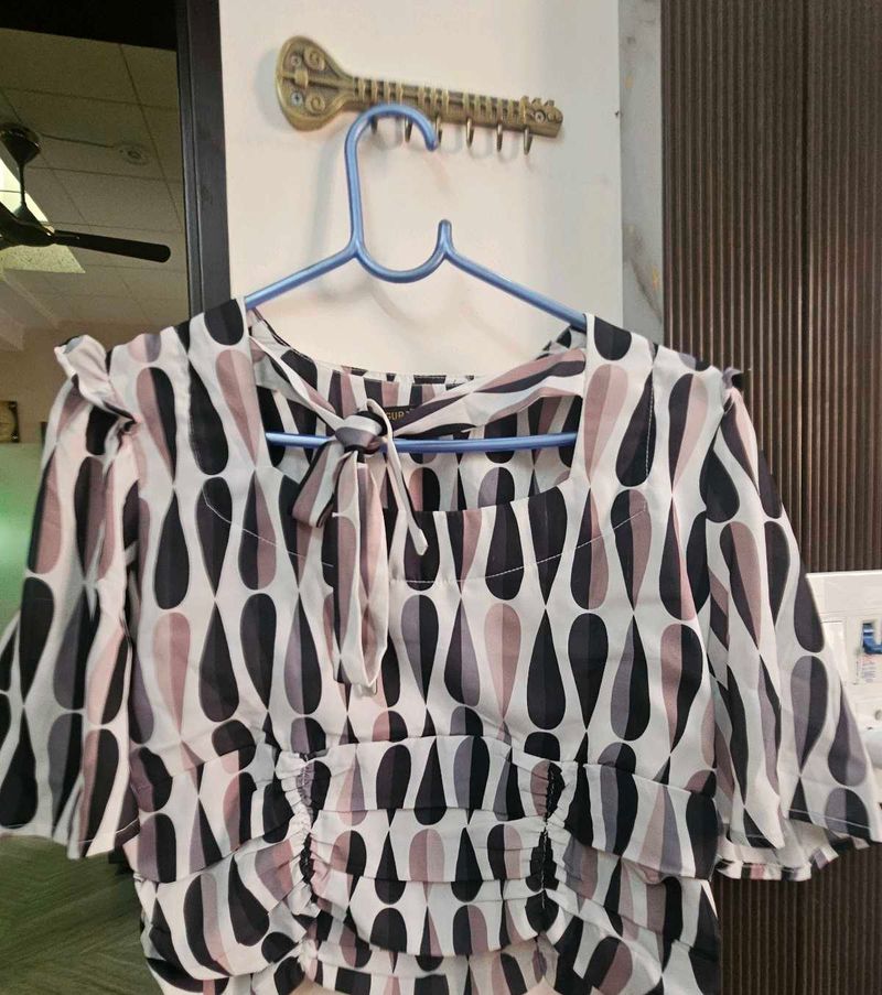Patterned Tie-Neck Top