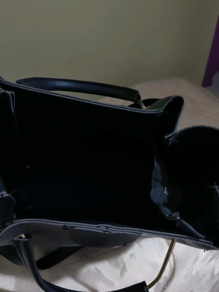 Stylish Black Handbag