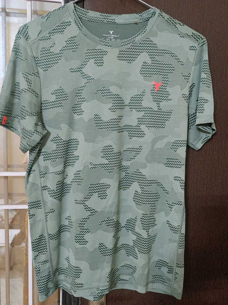 Men's Camo Print T-Shirt for gym and work out