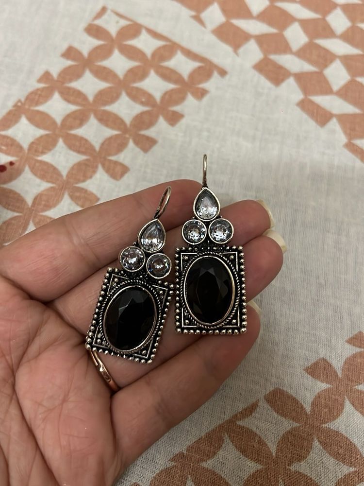 Elegant Black Stone Dangle Earrings