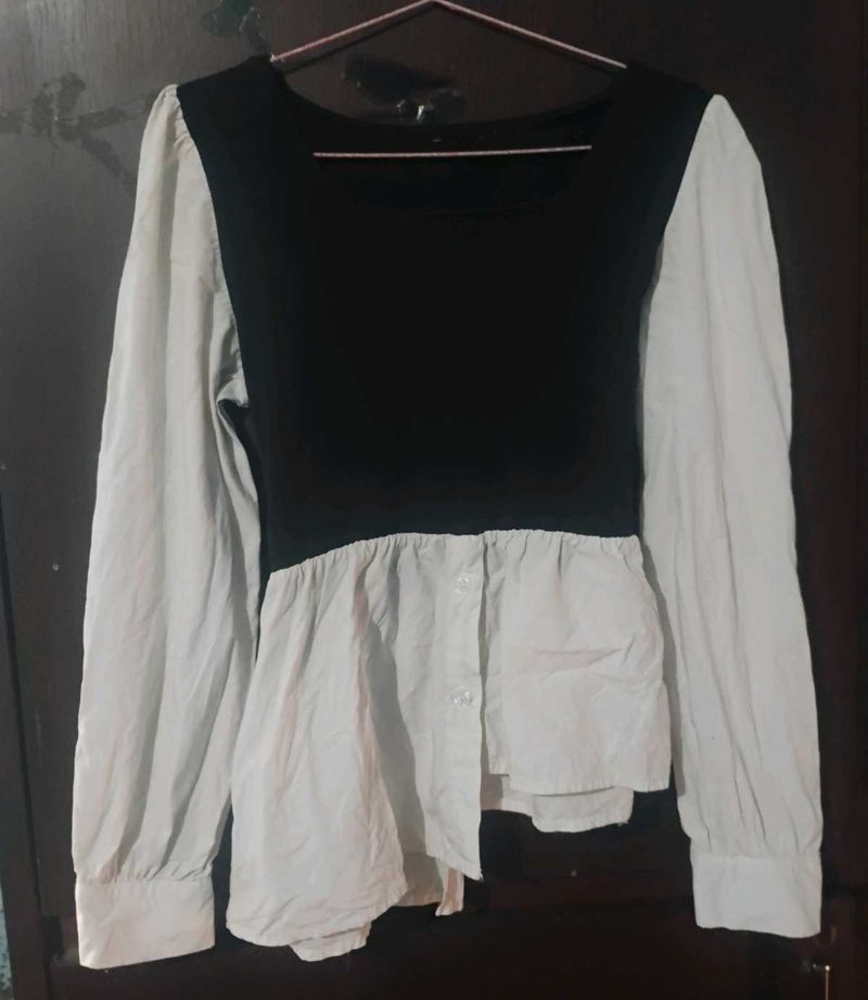 Chic Black &amp; White Blouse