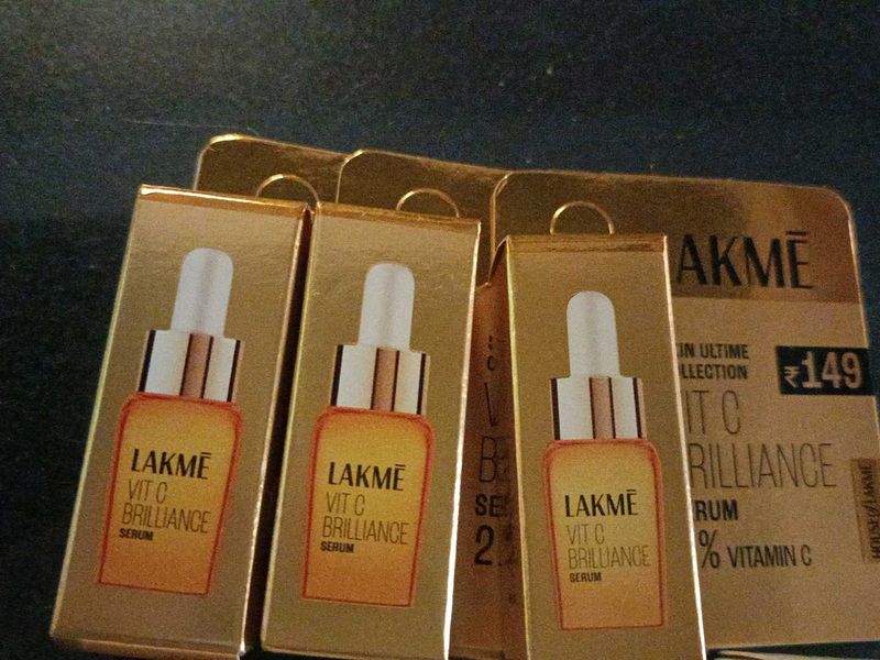 Lakme face serum 3 freebie 4 bodywash