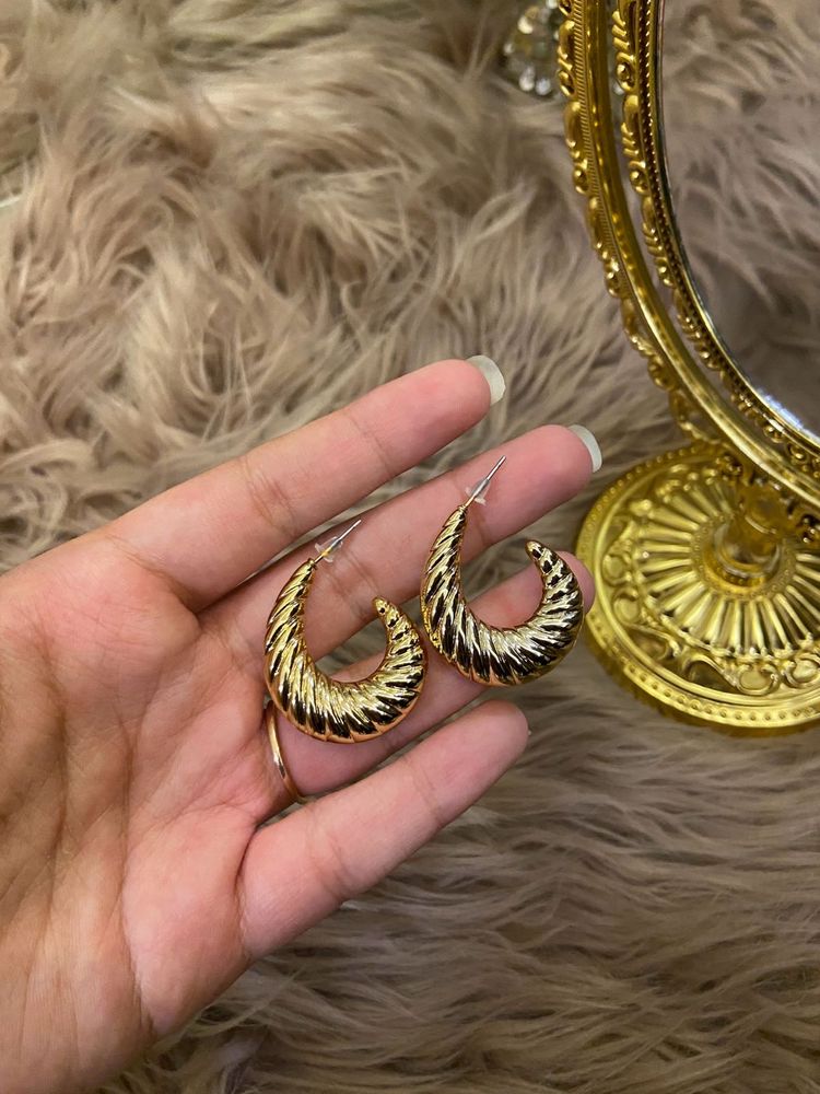 Gold Chunky Hoops