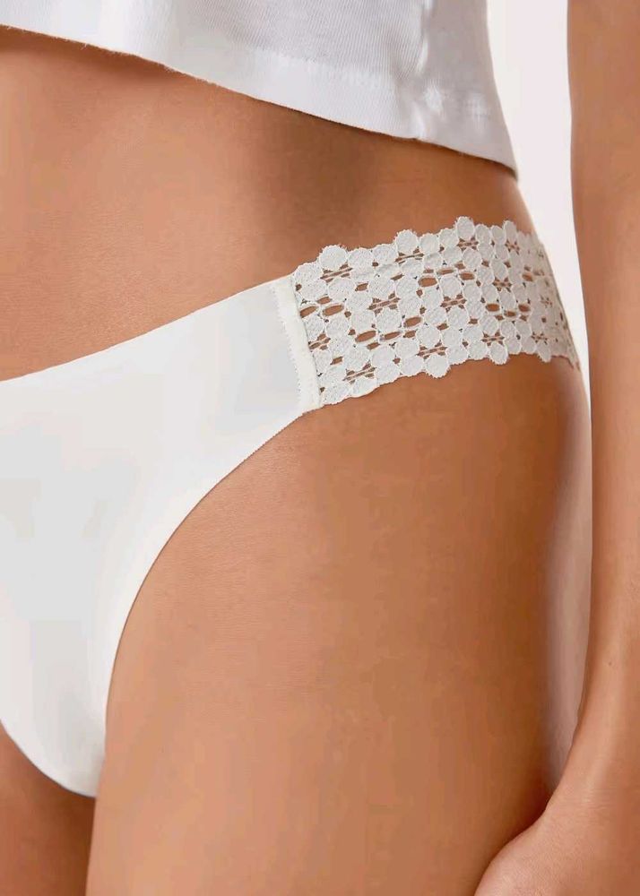 Etam Luxurious White Lace Trim Briefs
