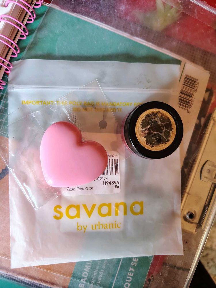 Savana Pink Heart Lipbalm box