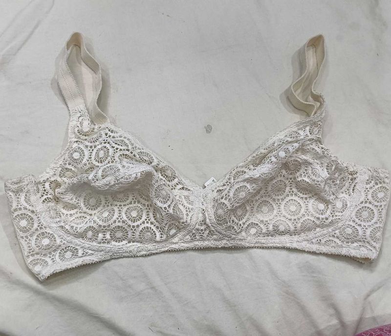 White🥰 Lace Bra