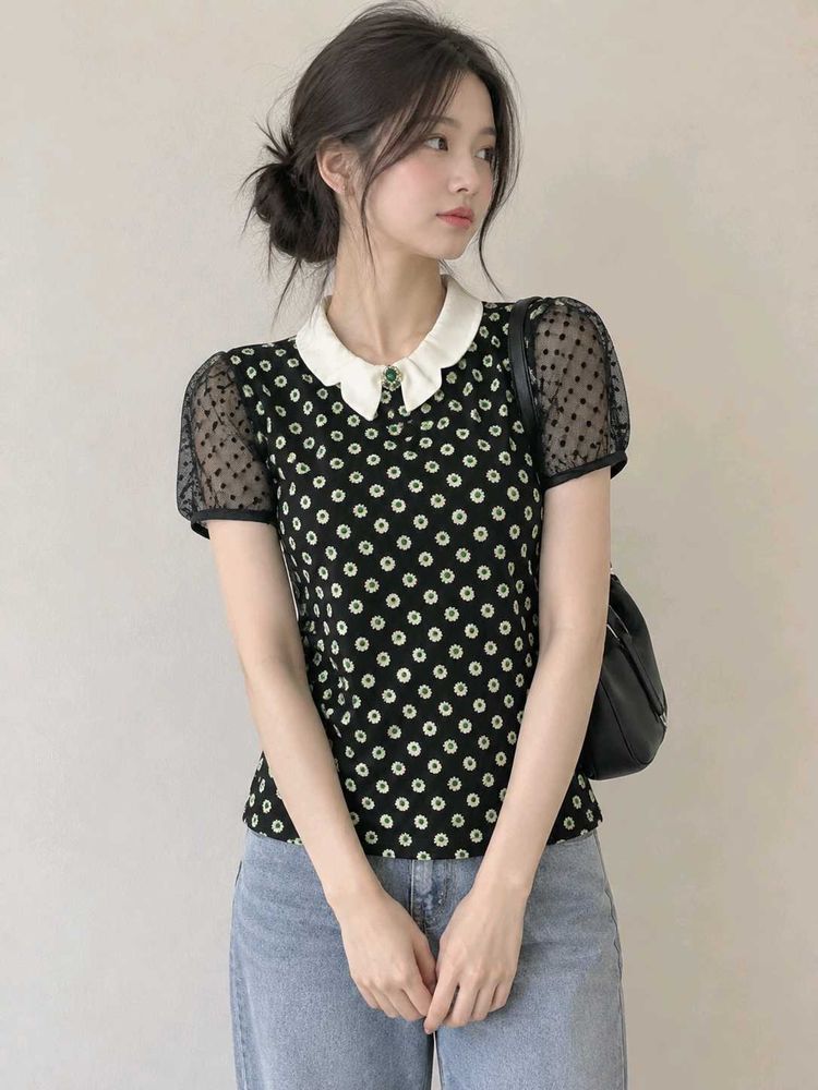 Chic Daisy Print Puff Sleeve Top
