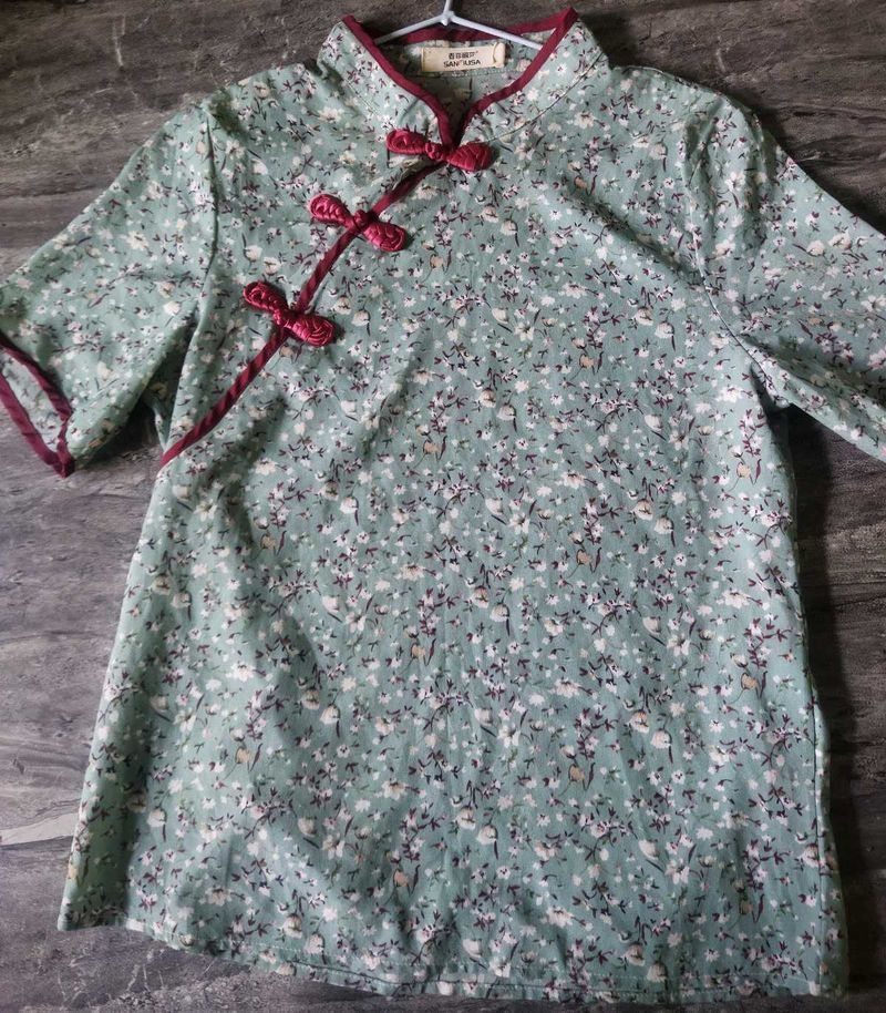Charming Floral Cheongsam Blouse