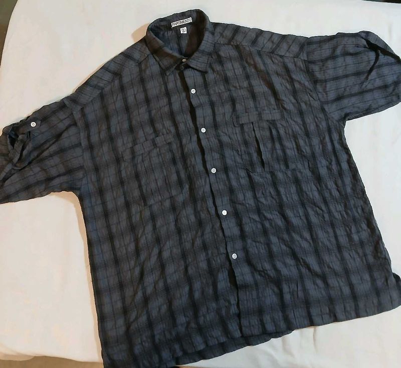 Men's Plaid Button-Up Shirt