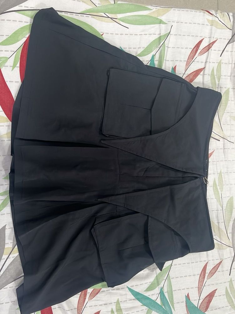 Korean Stylish Black Cargo skirt