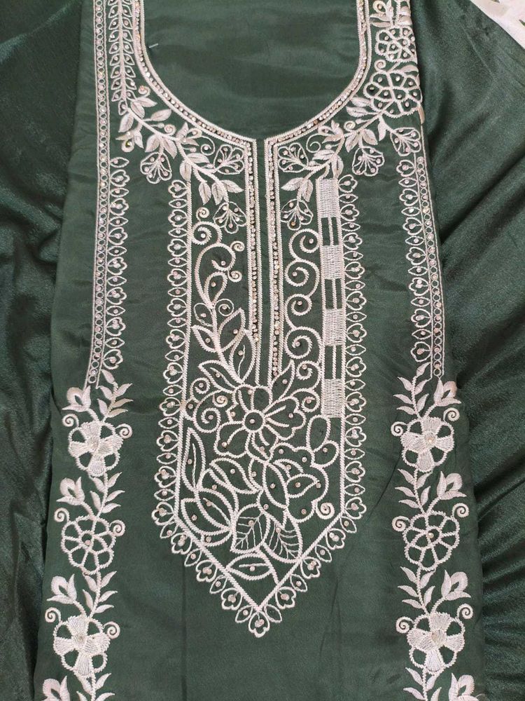 Elegant Green Embroidered Suit Piece