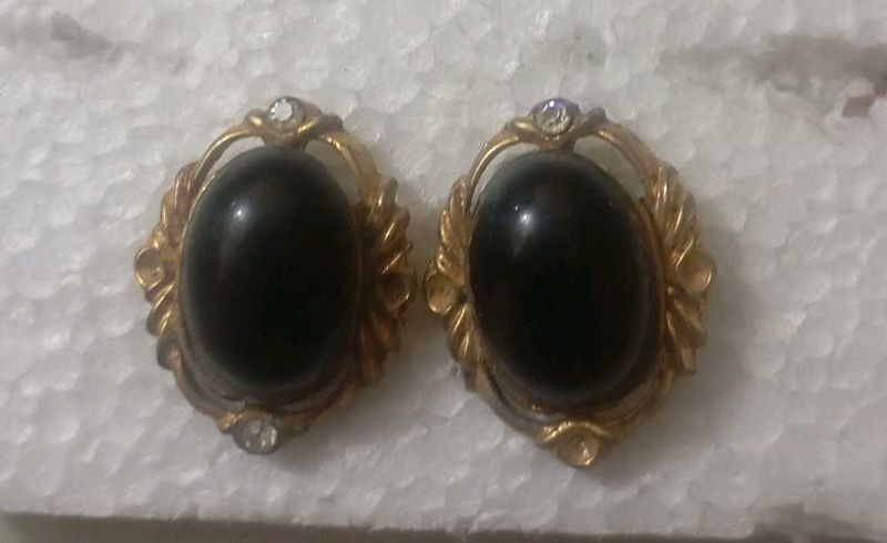 Vintage Black Gemstone Earrings
