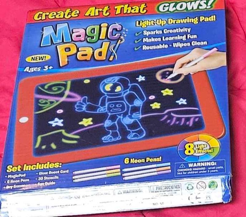 Flash deal: Magic Pad Light-Up Drawing