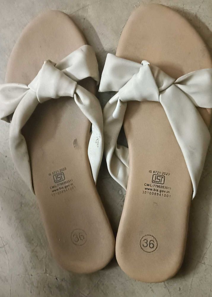 Bow Accent Flats