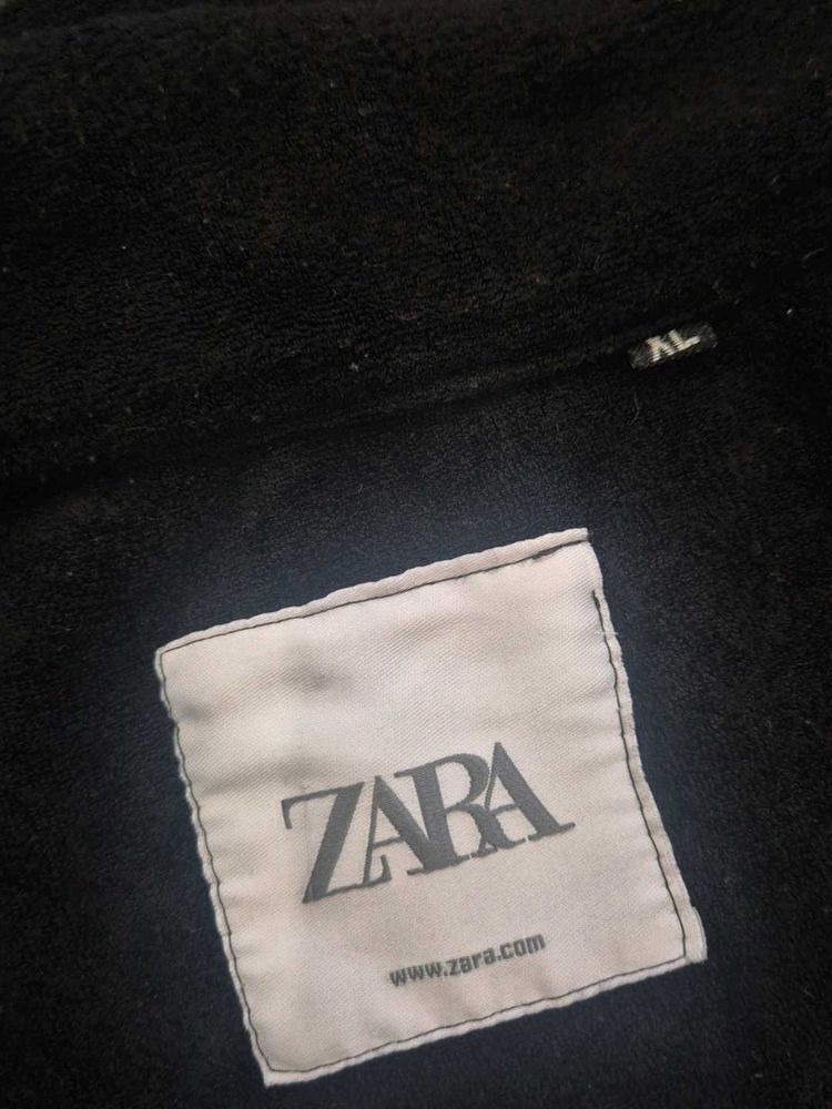 Zara Black Sweatshirt