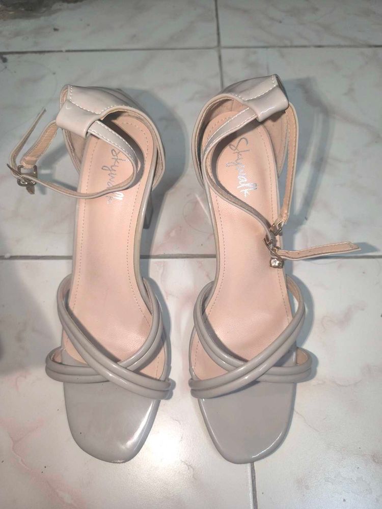 Stylish Strappy Block Heels