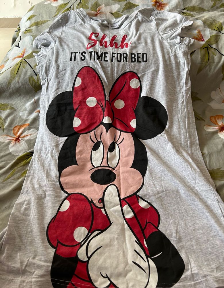 Cute Minnie Mouse "Shhh" Nightgown