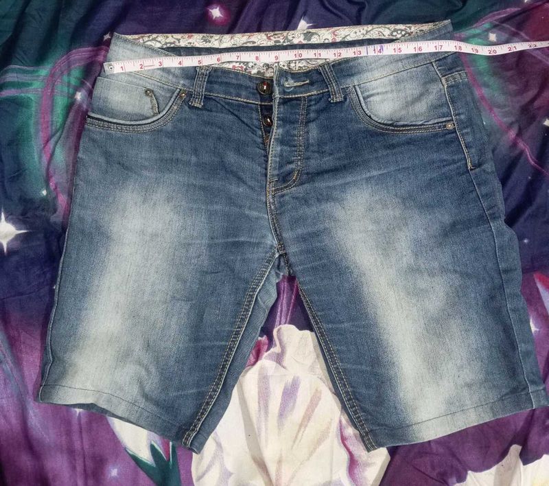 Stylish Denim Shorts for unisex