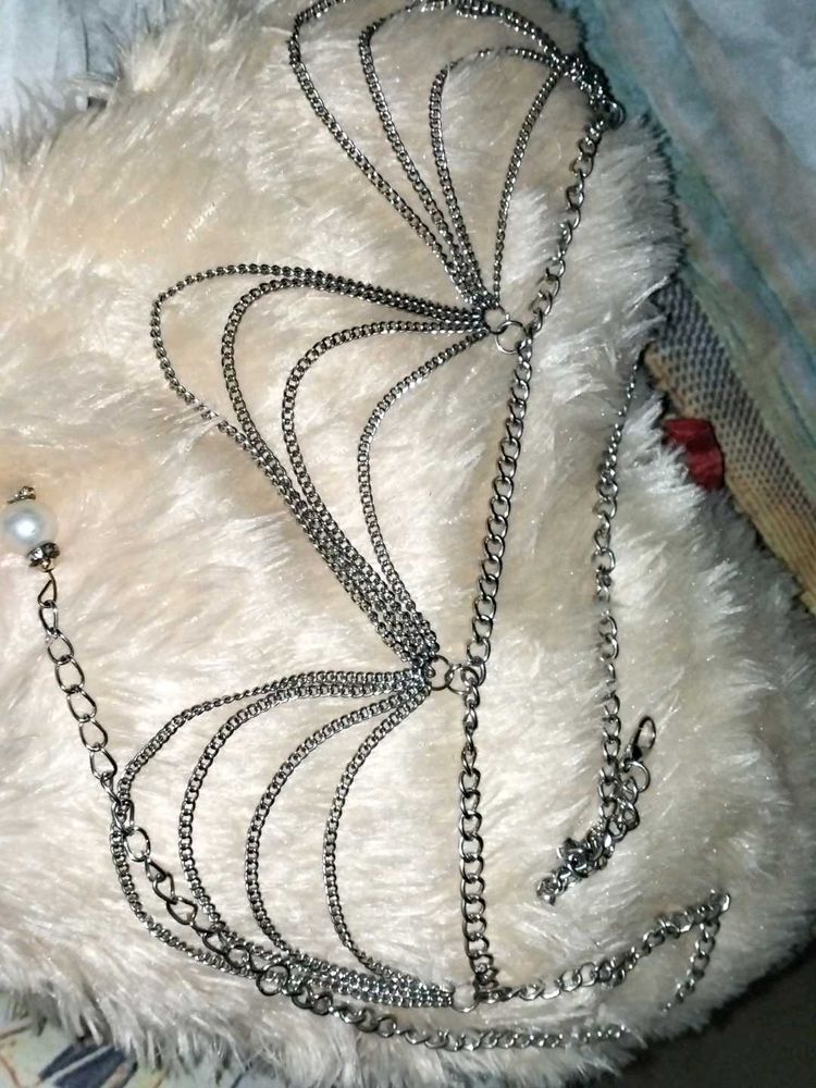 New Multi-Layered Body Chain