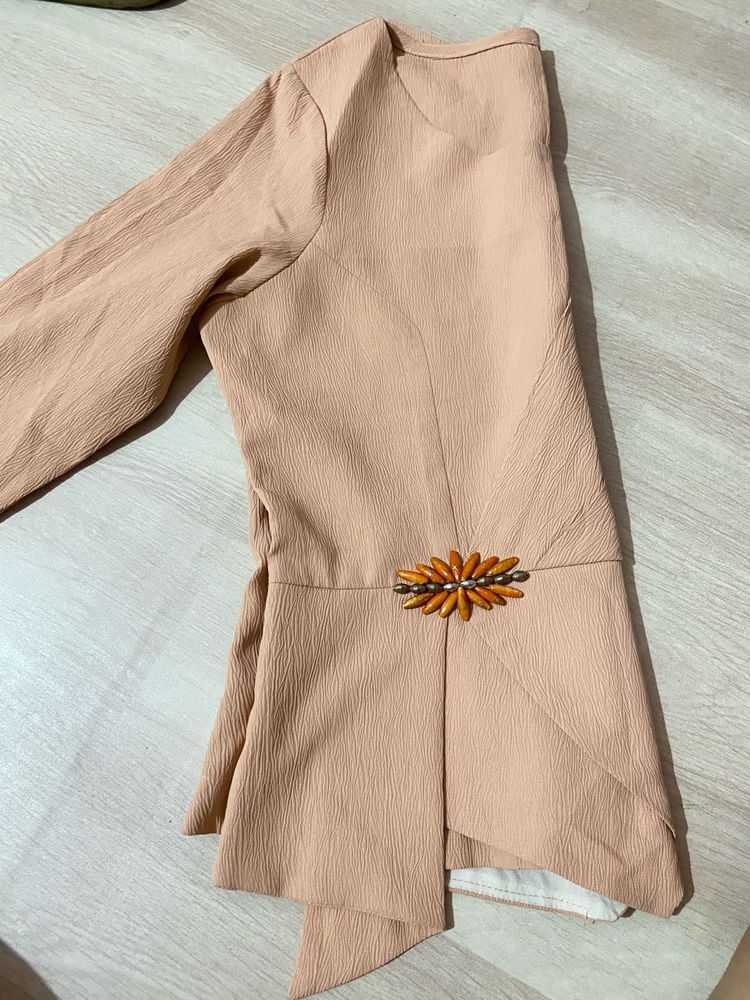 coral nude top