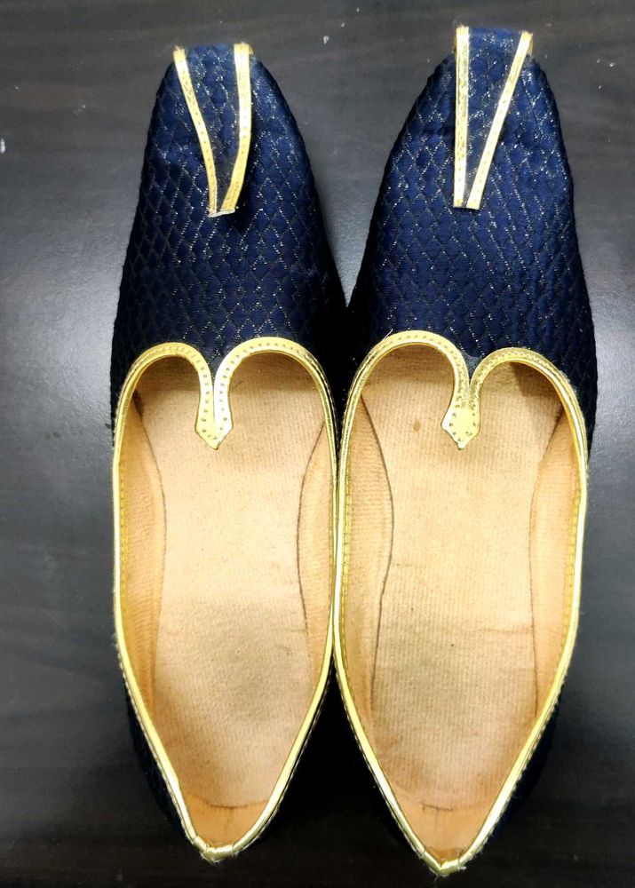 Navy &amp; Gold Traditional Men's Shoes✨
