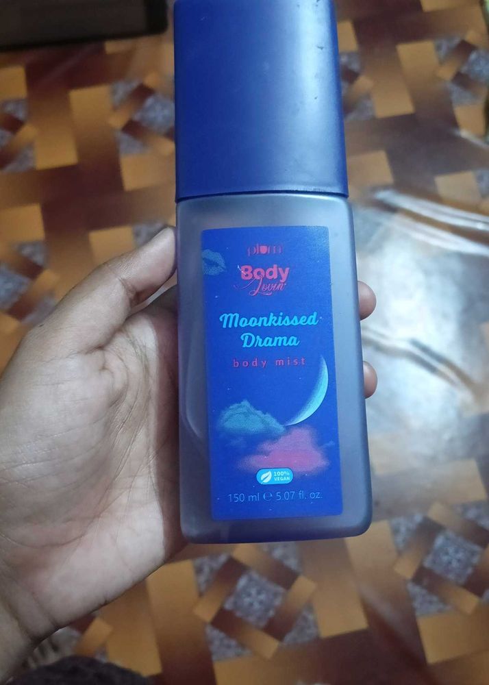 Plum BodyLovin' Moonkissed Drama Body Mist