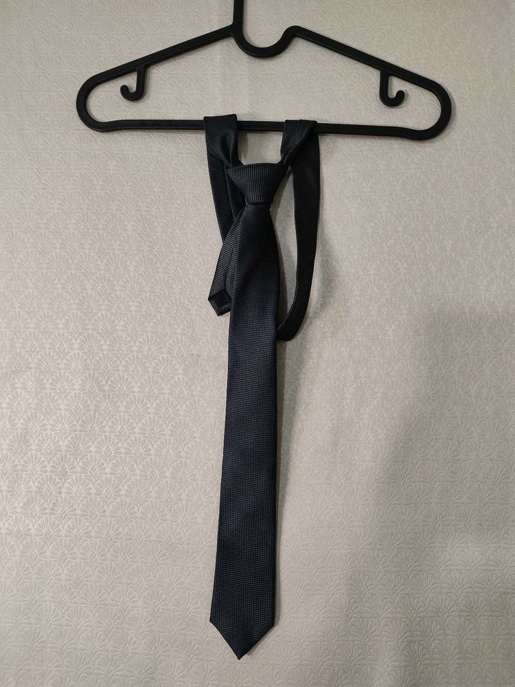 Men's Classic Grey Tie