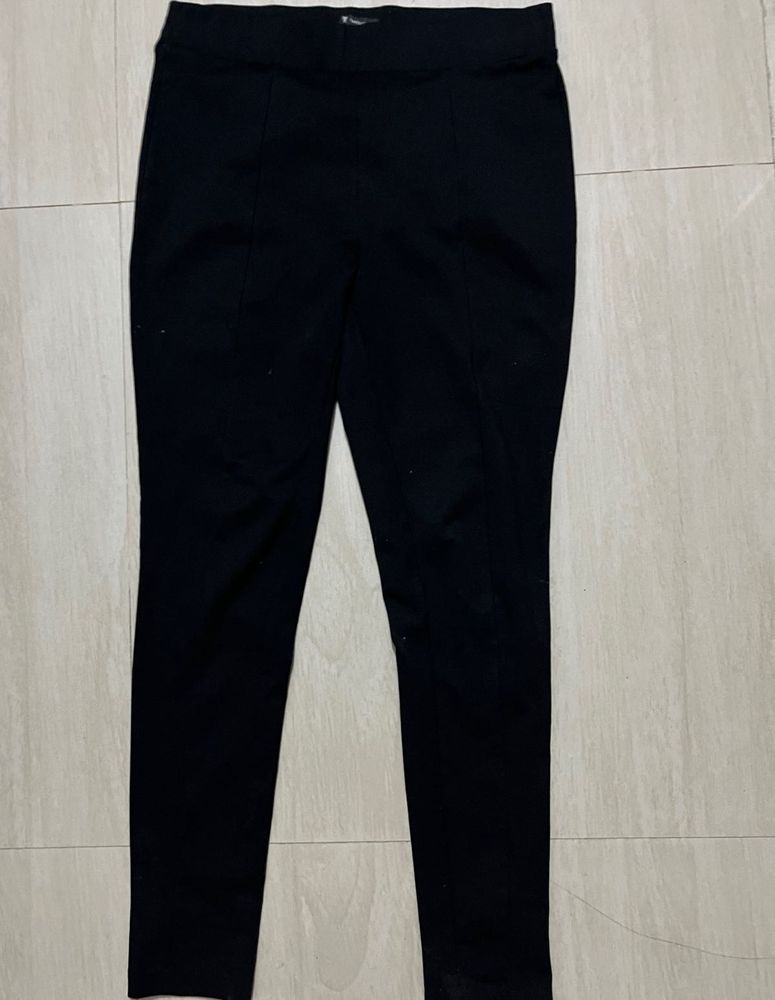 Classic Black Skinny Pants