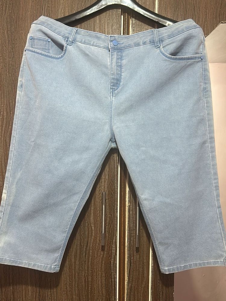 Light Blue Denim Capri Pants