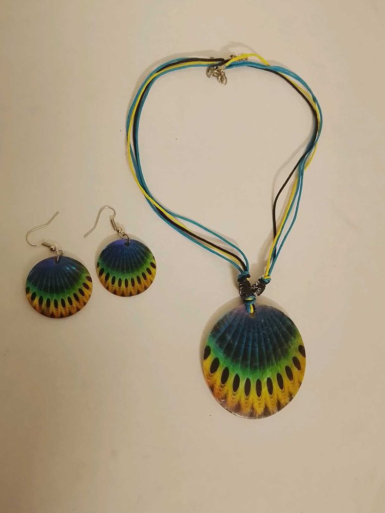 Real Shell Pendant Necklace &amp; Earrings