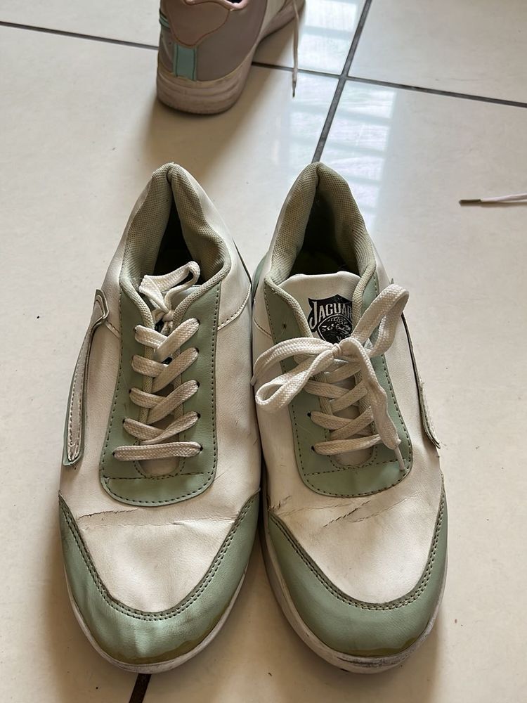 Casual Lace-Up Sneakers
