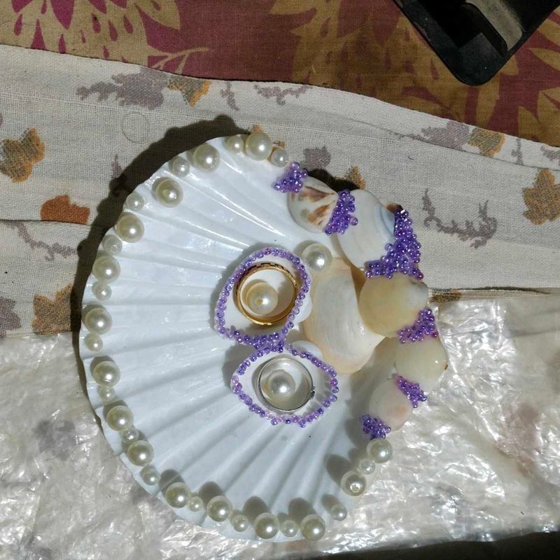 Decorative Seashell Ring Holder