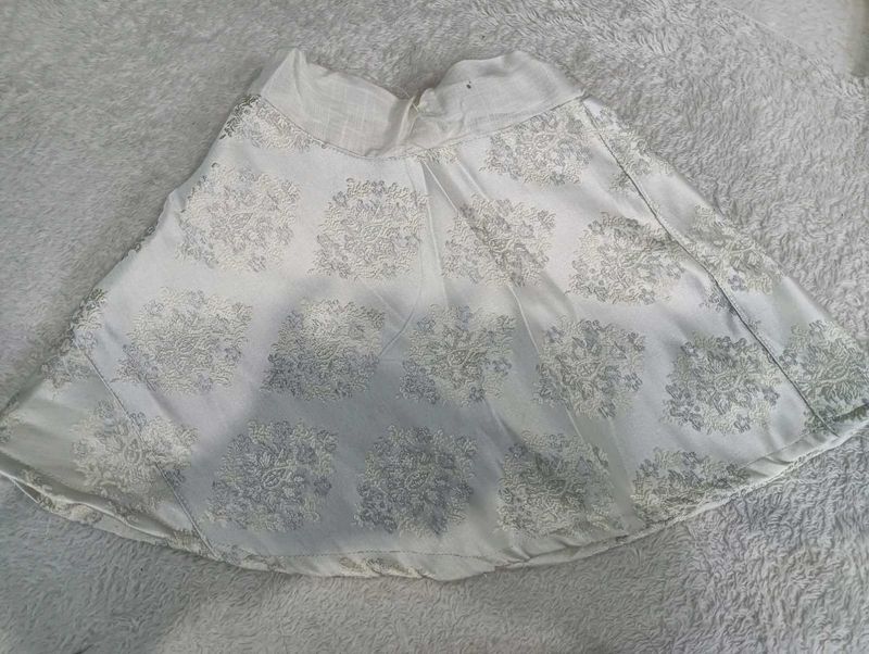 Elegant🇦🇮 Floral new Skirt