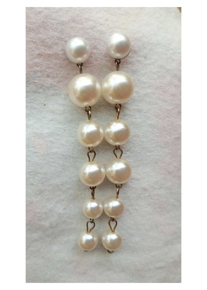 Elegant Pearl Dangle Earrings