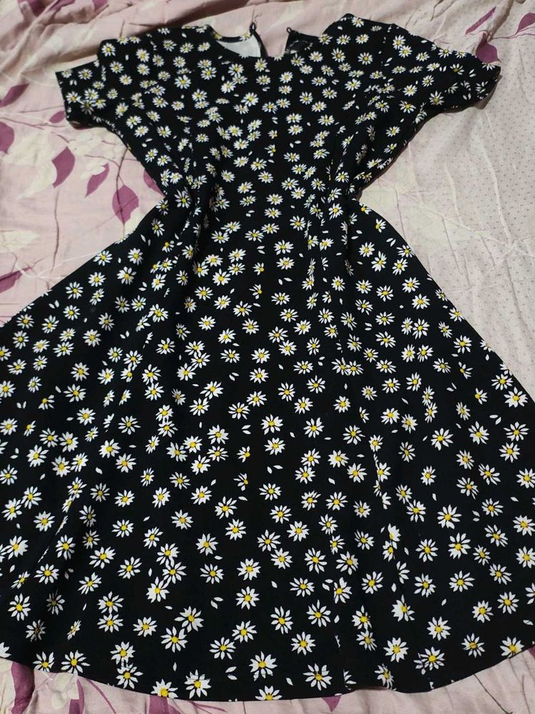 Black Daisy Print Mini Dress