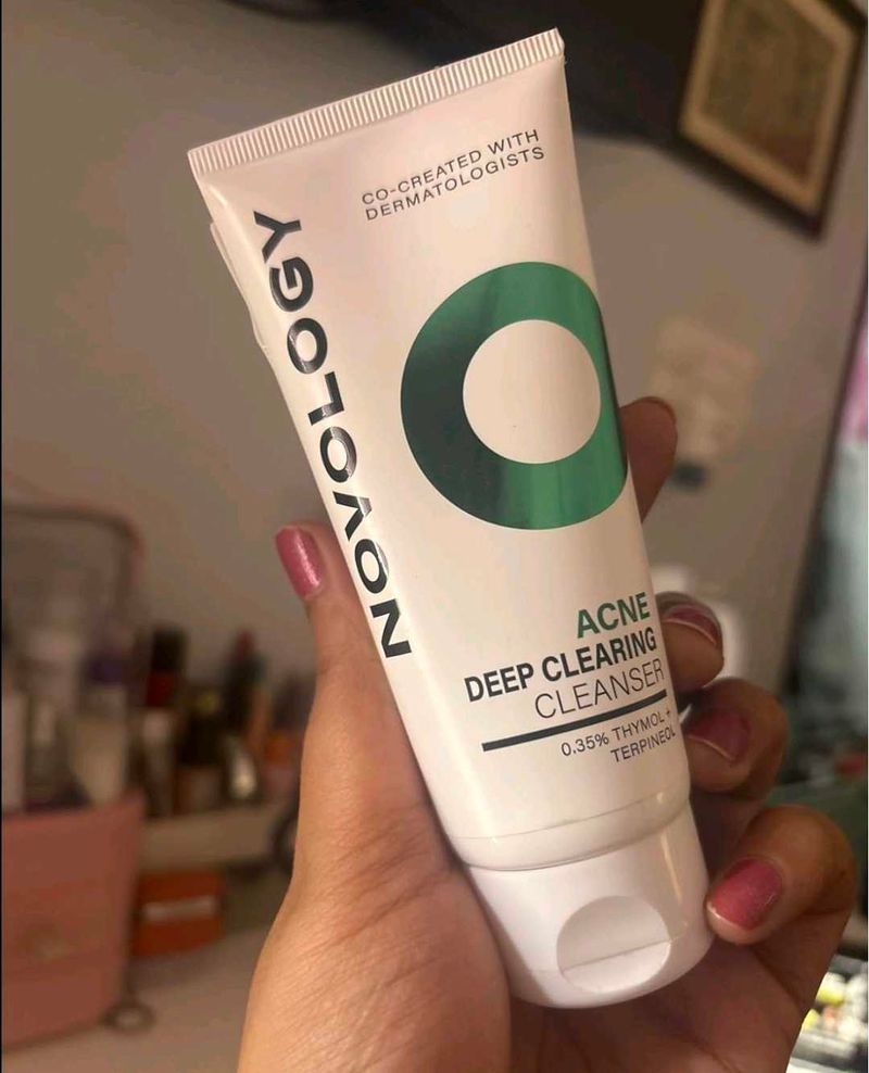 Novology Acne Deep Clearing Cleanser