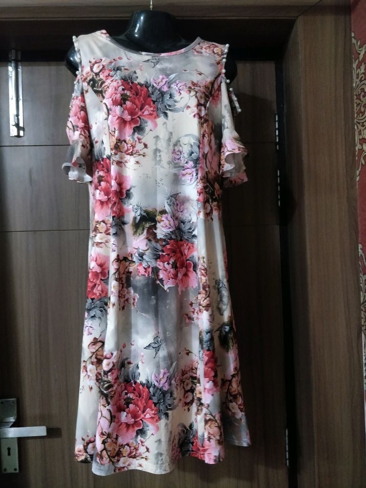 Elegant Cold Shoulder Floral Dress
