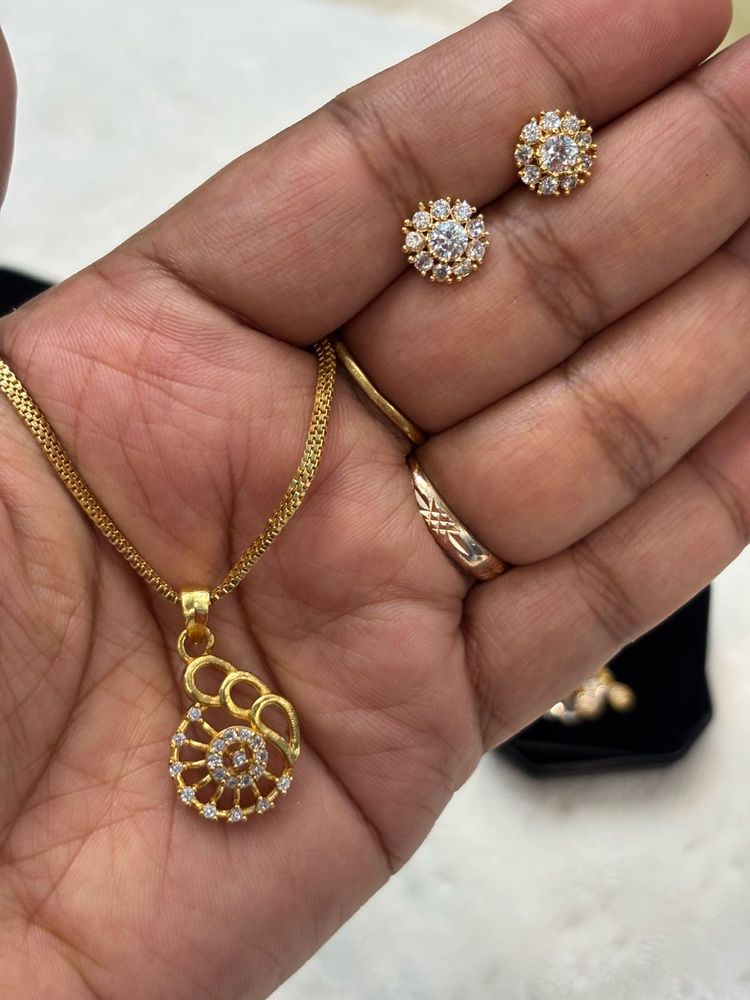 Elegant Gold Pendant &amp; Earring Set