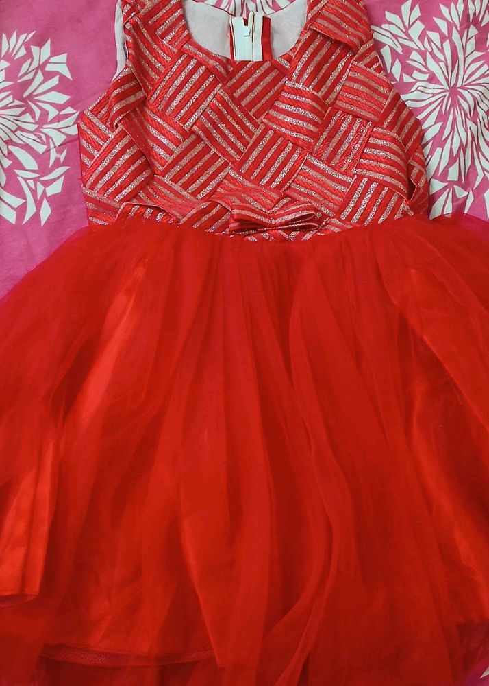 Grab Fast🔑Beautiful Red frock for baby Girl