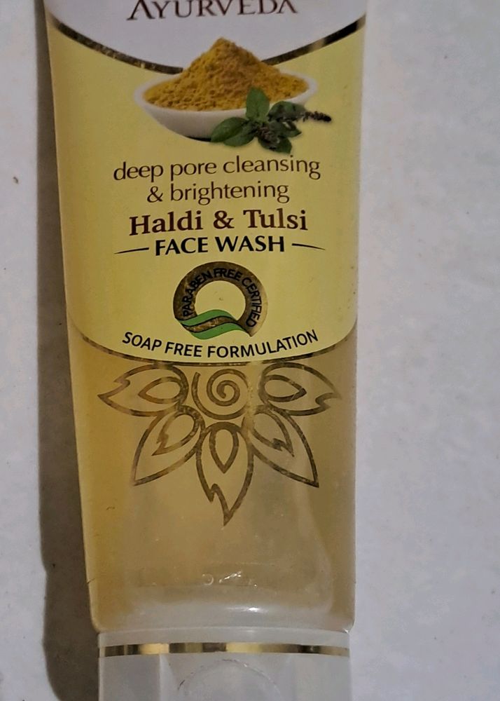 VLCC AYURVEDA HALDI &amp; TULSI 100 ml Face Wash