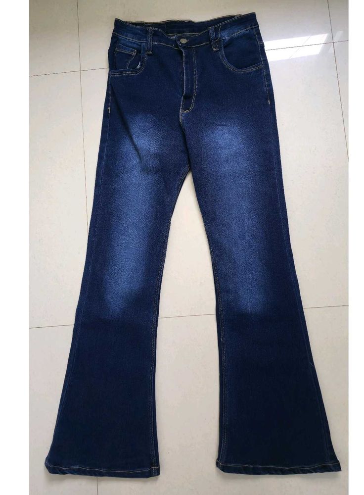Stylish Flare Leg Jeans