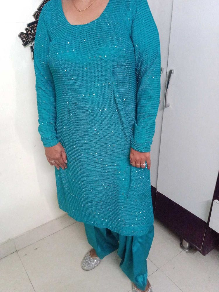 Satin Salvar And Net Suite