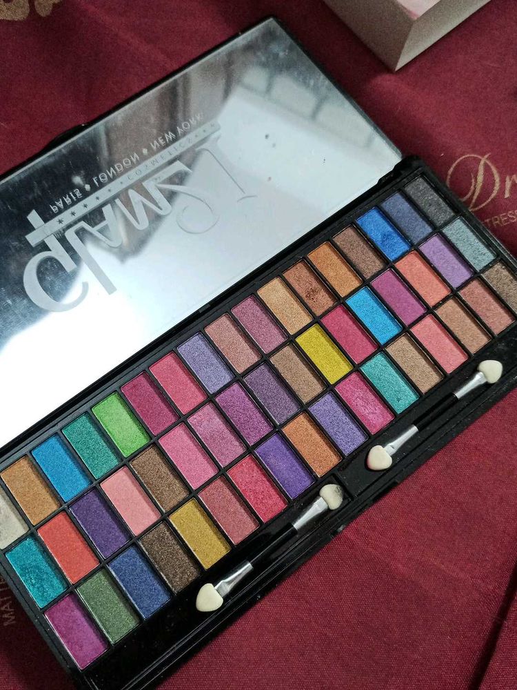 Glam21 Eyeshadow Palette