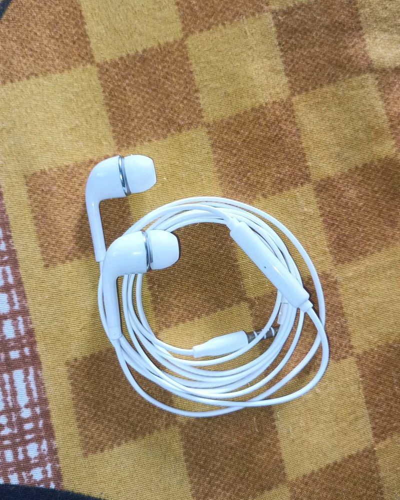White Wired Earphones with Mic ANY COLOUR