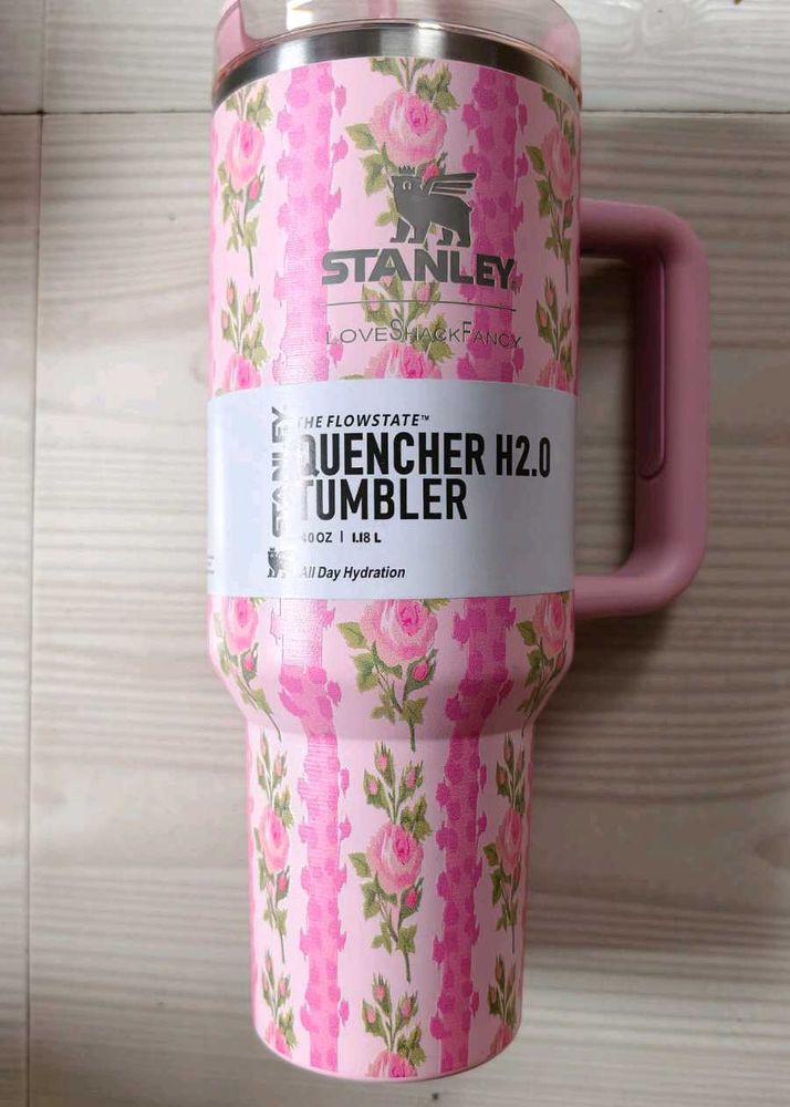 Stanley sipper new