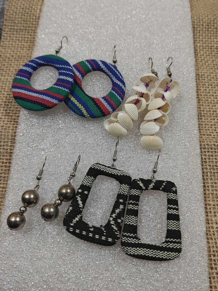 Set of 4 unique earrings